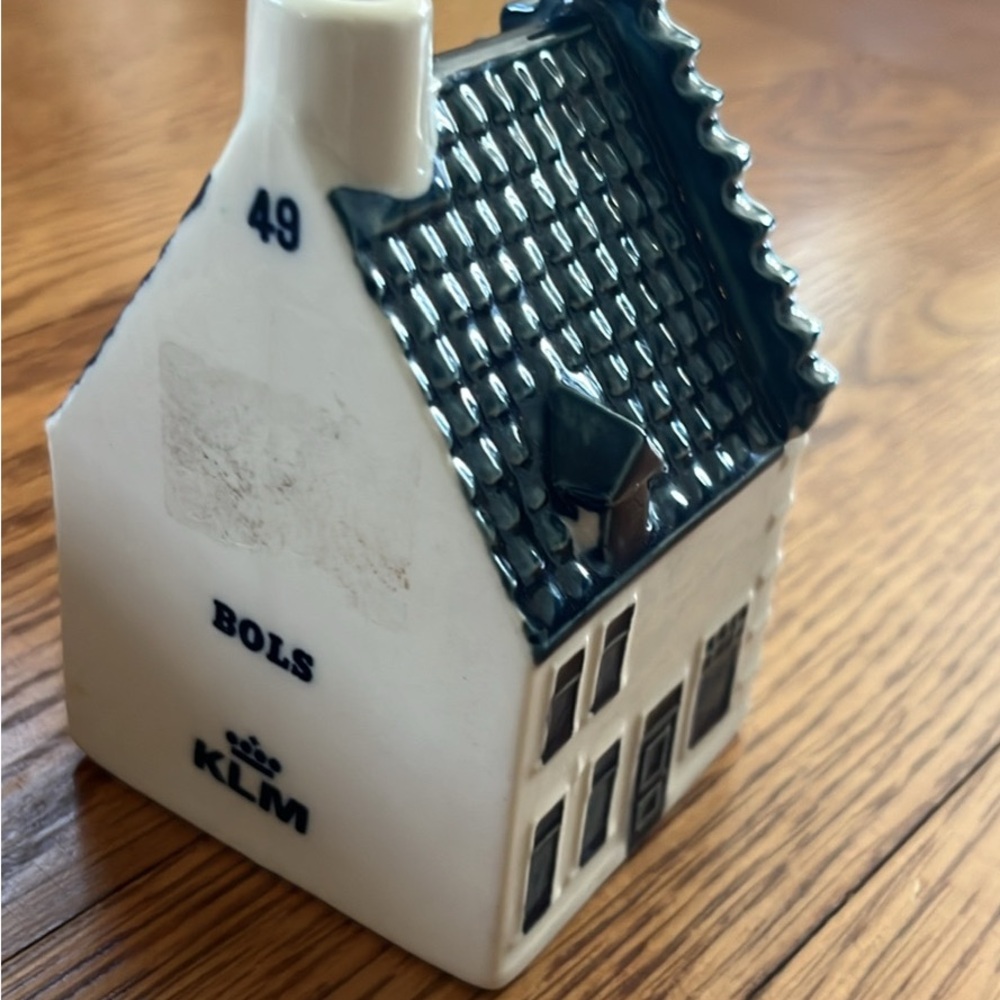 KLM Delft House #49 - Picture 3 of 6